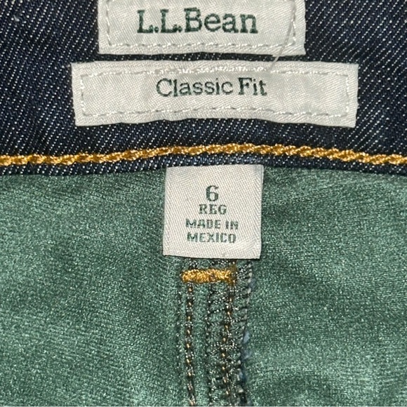 L.L. Bean Blue straight dark wash fleece lined Jean size 6 regular - Picture 3 of 5